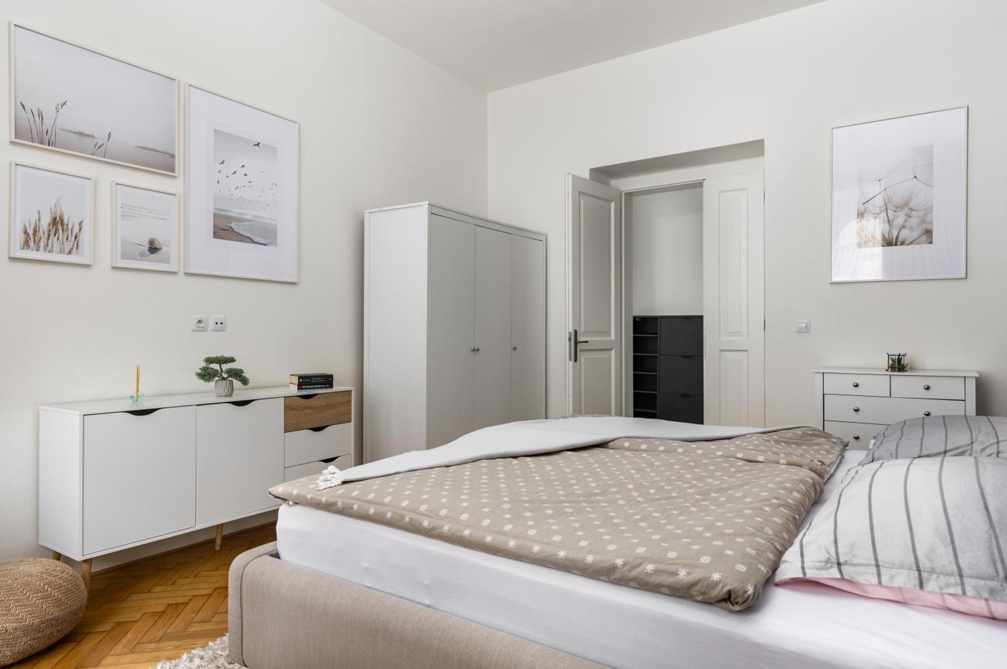 Stay2Gether City Buzz Apt - O2 Arena - Sleeps 6 Prag Exteriör bild