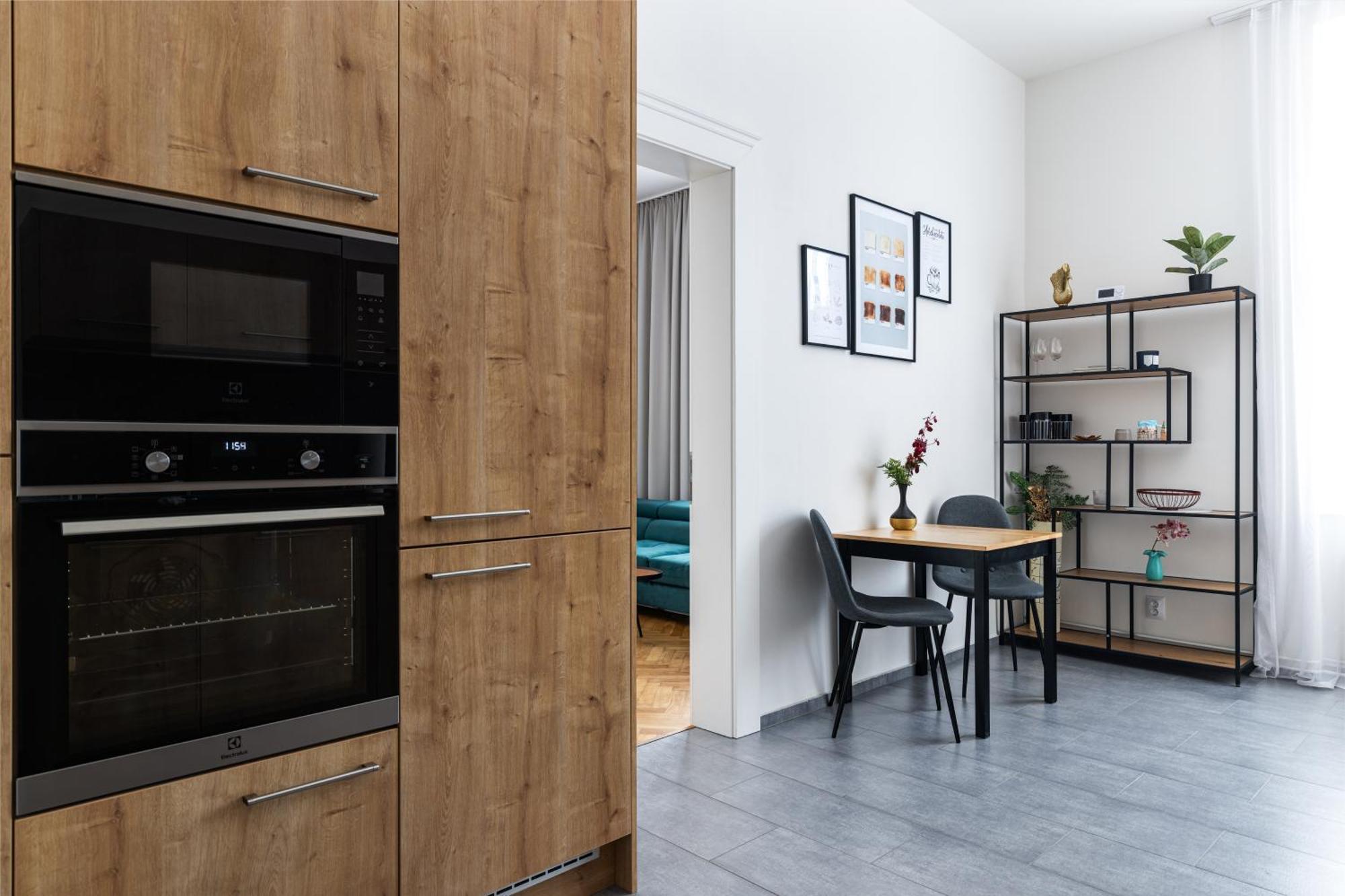 Stay2Gether City Buzz Apt - O2 Arena - Sleeps 6 Prag Exteriör bild